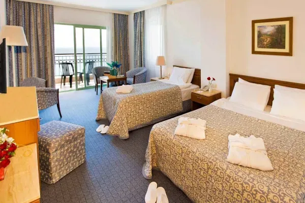 هتل پر دلتا آلانیا